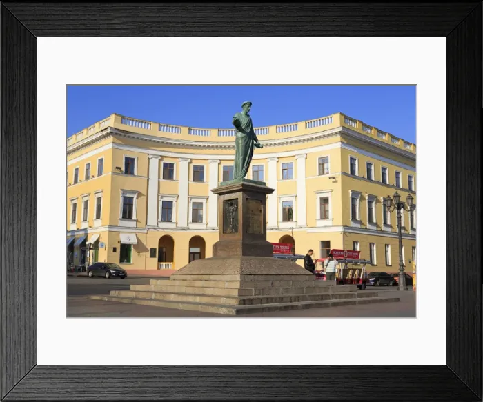 Framed Print : Duke de Richelieu Monument, Odessa, Crimea, Ukraine, Europe Framed Print : Duke de Richelieu Monument, Odessa, Crimea, Ukraine, Europe