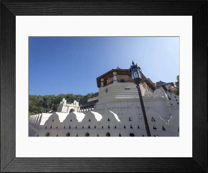 Framed Print : Temple of the Sacred Tooth Relic, UNESCO World Heritage Site, Kandy, Sri Lanka, Asia Framed Print : Temple of the Sacred Tooth Relic, UNESCO World Heritage Site, Kandy, Sri Lanka, Asia