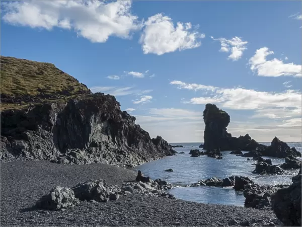Djupalonssandur black stone beach, Snaefellsnes Peninsula, Iceland, Polar Regions