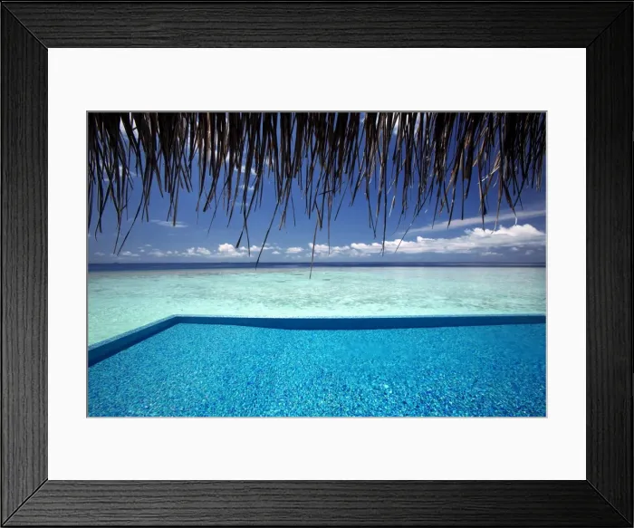 Framed Print : Infinity pool and lagoon, Maldives, Indian Ocean, Asia Framed Print : Infinity pool and lagoon, Maldives, Indian Ocean, Asia