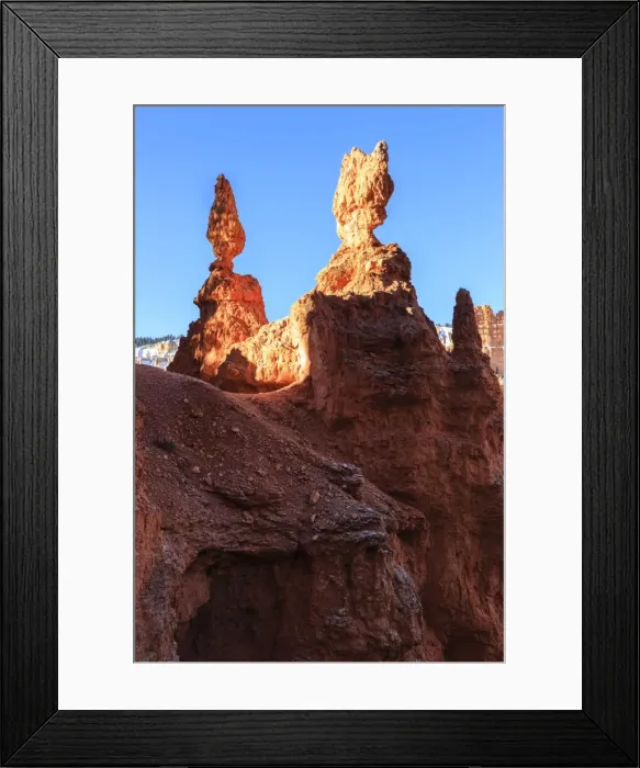 Framed Print : Large hoodoos strongly lit by early morning sun in winter, Queens Garden Trail, Bryce Canyon National Park, Utah, United States of America, North America Framed Print : Large hoodoos strongly lit by early morning sun in winter, Queens Garden Trail, Bryce Canyon National Park, Utah, United States of America, North America
