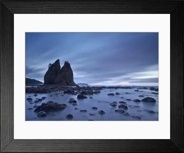 Framed Print : Sea stacks and rocks, Rialto Beach, Washington State, United States of America, North America Framed Print : Sea stacks and rocks, Rialto Beach, Washington State, United States of America, North America