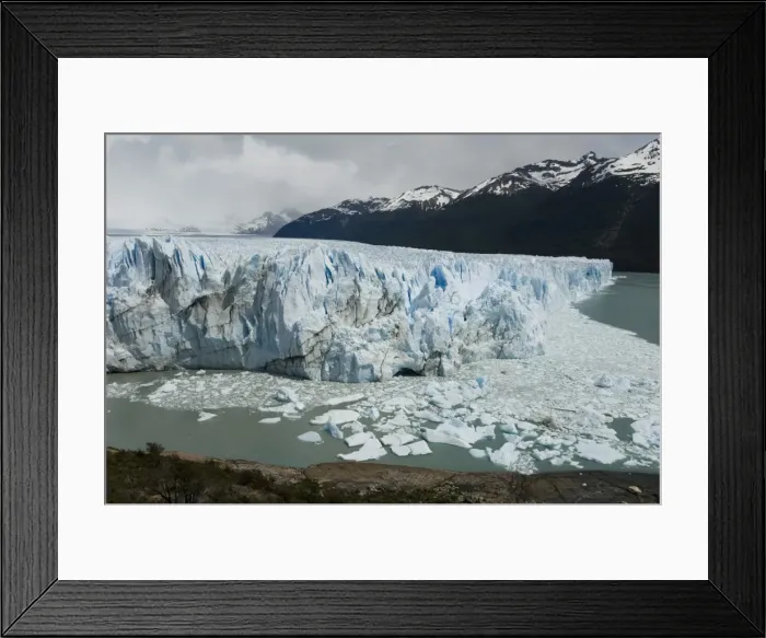 Framed Print : Glaciar Perito Moreno (Perito Moreno Glacier), Lago Argentino, Los Glaciares National Park, UNESCO World Heritage Site, Patagonia, Argentina, South America