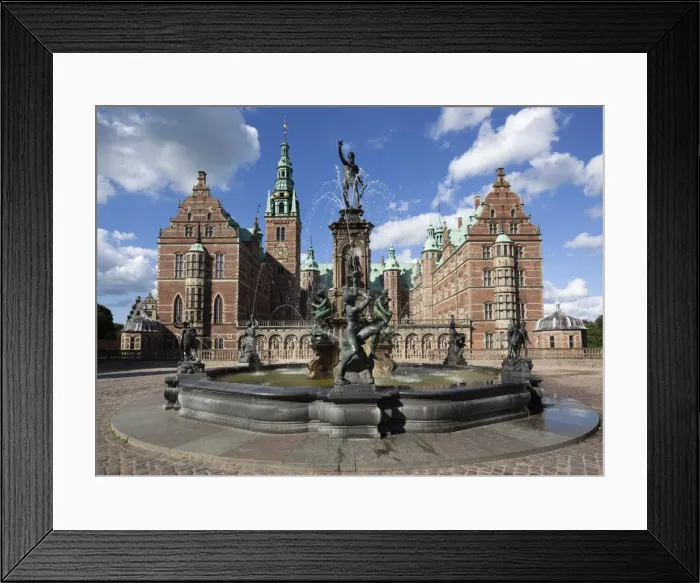 Framed Print : Neptune Fountain and Royal wing, Frederiksborg Palace, Hillerad, Zealand, Denmark, Europe Framed Print : Neptune Fountain and Royal wing, Frederiksborg Palace, Hillerad, Zealand, Denmark, Europe