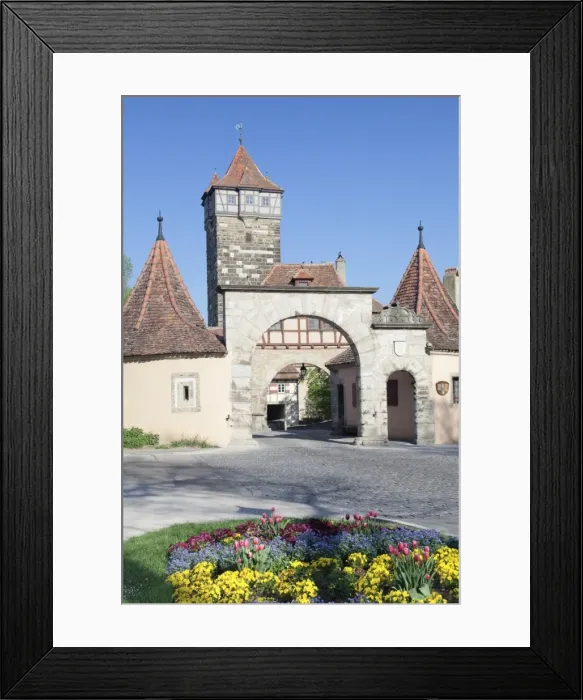 Framed Print : Town gate and Rodertor gate, Rothenburg ob der Tauber, Romantic Road (Romantische Strasse), Franconia, Bavaria, Germany, Europe Framed Print : Town gate and Rodertor gate, Rothenburg ob der Tauber, Romantic Road (Romantische Strasse), Franconia, Bavaria, Germany, Europe