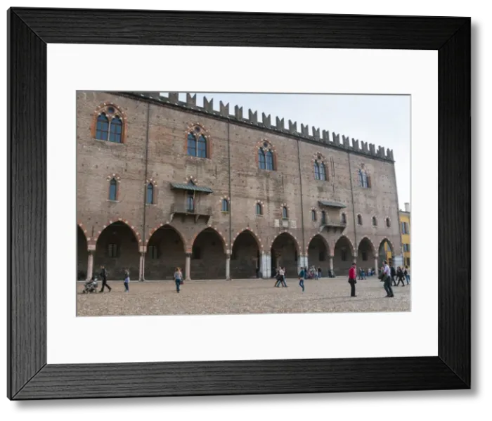 Framed Print : View of Palazzo Ducale, Piazza Sordello, Mantova, Lombardy, Italy, Europe