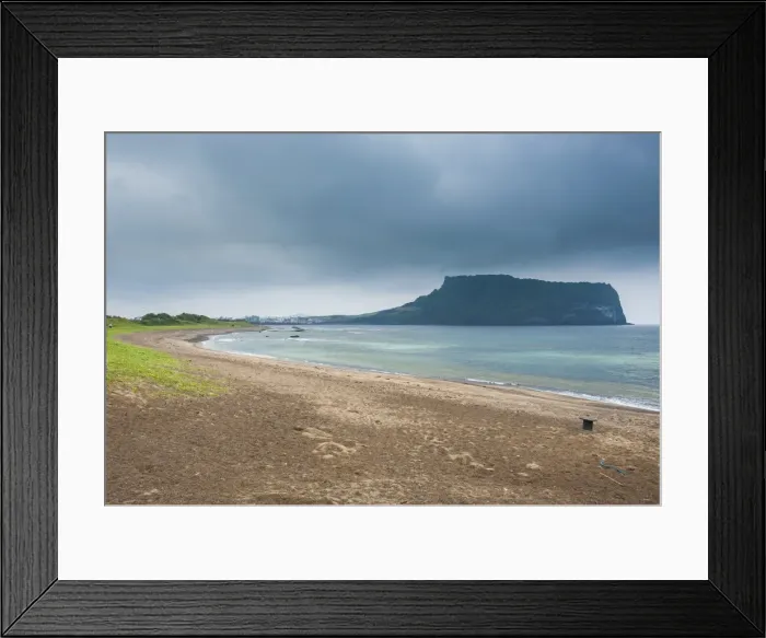 Framed Print : Ilchulbong tuff cone, Sunrise Peak, island of Jejudo, UNESCO World Heritage Site, South Korea, Asia Framed Print : Ilchulbong tuff cone, Sunrise Peak, island of Jejudo, UNESCO World Heritage Site, South Korea, Asia
