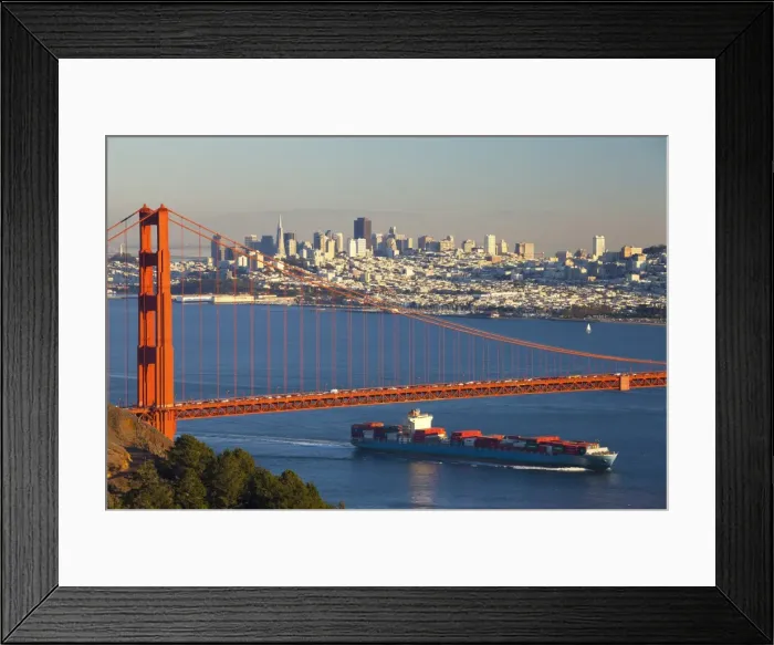 Framed Print : The Golden Gate Bridge and Sand Francisco skyline, San Francisco, California, United States of America, North America Framed Print : The Golden Gate Bridge and Sand Francisco skyline, San Francisco, California, United States of America, North America