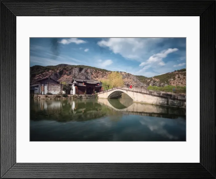 Framed Print : Guan Yin Gorge Park in a long exposure, with an actor in Monkey King costume sitting on the bridge, waiting for visitors, Lijiang, Yunnan, China, Asia Framed Print : Guan Yin Gorge Park in a long exposure, with an actor in Monkey King costume sitting on the bridge, waiting for visitors, Lijiang, Yunnan, China, Asia