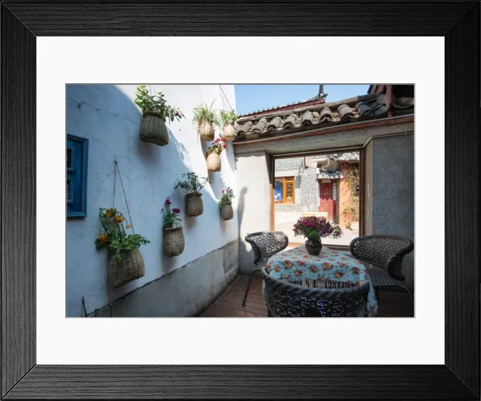Framed Print : Cafe in Lijiang Old Town, UNESCO World Heritage Site, Lijiang, Yunnan, China, Asia Framed Print : Cafe in Lijiang Old Town, UNESCO World Heritage Site, Lijiang, Yunnan, China, Asia