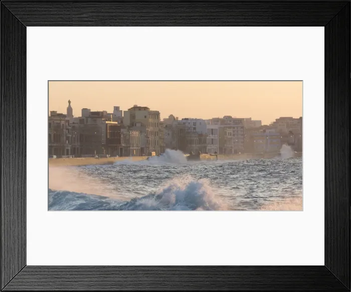 Framed Print : Buildings along The Malecon bathed in soft evening sunlight with large waves crashing against the sea wall, The Malecon, Havana, Cuba, West Indies, Caribbean, Central America Framed Print : Buildings along The Malecon bathed in soft evening sunlight with large waves crashing against the sea wall, The Malecon, Havana, Cuba, West Indies, Caribbean, Central America