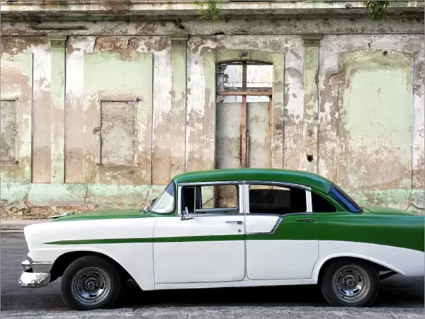 Vintage American car parked on a street in Havana Centro, Havana, Cuba, West Indies, Caribbean, Central America