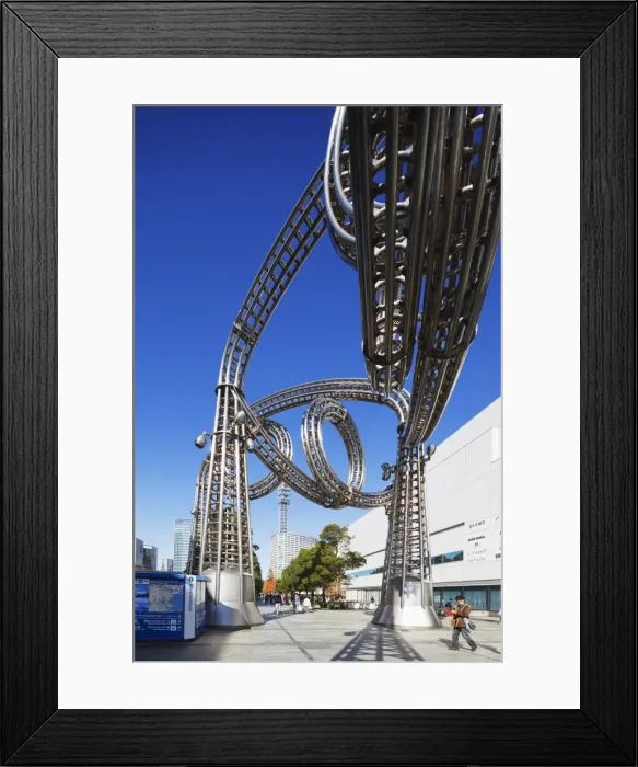 Framed Print : Modern art sculpture in Queens Square, Yokohama, Honshu, Japan, Asia Framed Print : Modern art sculpture in Queens Square, Yokohama, Honshu, Japan, Asia