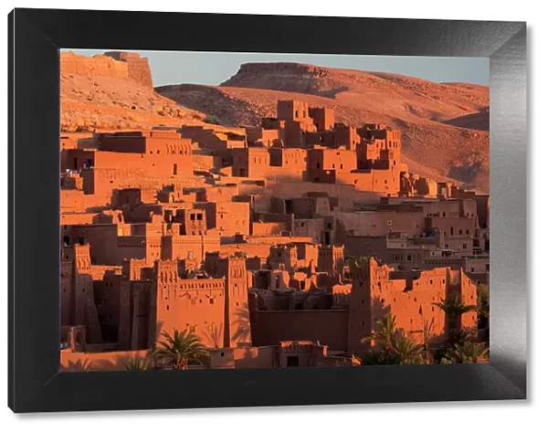 Kasbah Ait Benhaddou, an ancient fortified village (Ksar) on the old caravan route between The Sahara Desert and Marrakech, UNESCO World Heritage Site, Morocco, North Africa, Africa