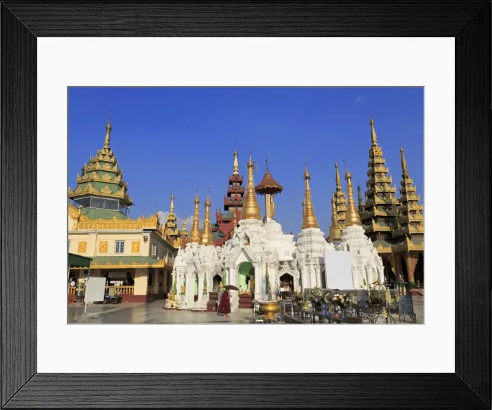 Framed Print : Shwedagon Pagoda, Yangon (Rangoon), Myanmar (Burma), Asia Framed Print : Shwedagon Pagoda, Yangon (Rangoon), Myanmar (Burma), Asia