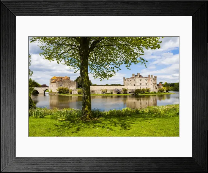 Framed Print : Leeds Castle, Maidstone, Kent, England, United Kingdom, Europe Framed Print : Leeds Castle, Maidstone, Kent, England, United Kingdom, Europe