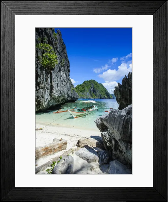Framed Print : Outrigger boat on a little white beach and crystal clear water in the Bacuit archipelago, Palawan, Philippines, Southeast Asia, Asia Framed Print : Outrigger boat on a little white beach and crystal clear water in the Bacuit archipelago, Palawan, Philippines, Southeast Asia, Asia