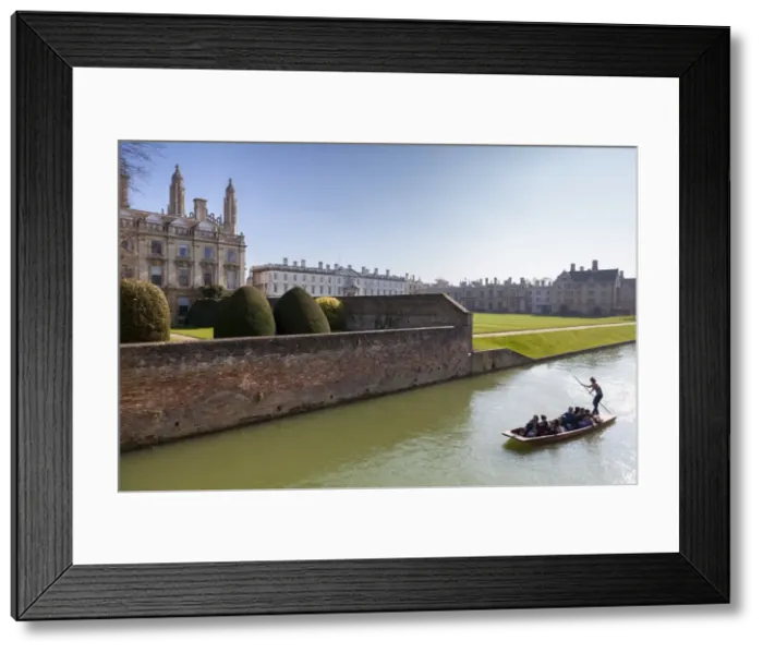 Framed Print : A view of Kings College from the Backs with punting in the foreground, Cambridge, Cambridgeshire, England, United Kingdom, Europe Framed Print : A view of Kings College from the Backs with punting in the foreground, Cambridge, Cambridgeshire, England, United Kingdom, Europe