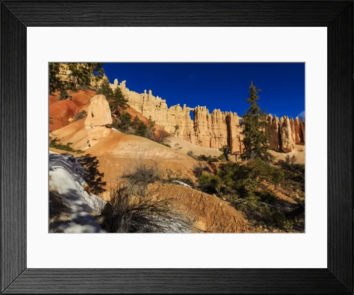 Framed Print : Wall of Windows lit by early morning sun, with snowy Peekaboo Loop Trail, Bryce Canyon National Park, Utah, USA Framed Print : Wall of Windows lit by early morning sun, with snowy Peekaboo Loop Trail, Bryce Canyon National Park, Utah, USA