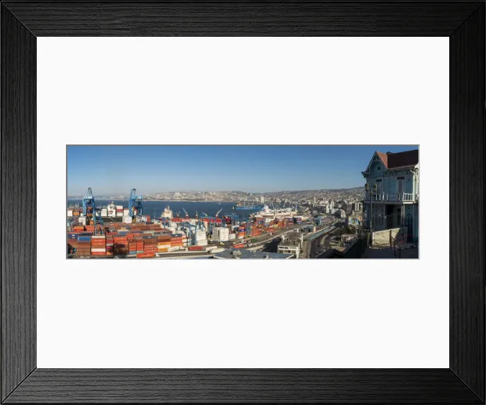 Framed Print : View of city and ports from Paseo 21 de Mayo, Cerro Playa Ancha, Valparaiso, Central Coast, Chile, South America Framed Print : View of city and ports from Paseo 21 de Mayo, Cerro Playa Ancha, Valparaiso, Central Coast, Chile, South America