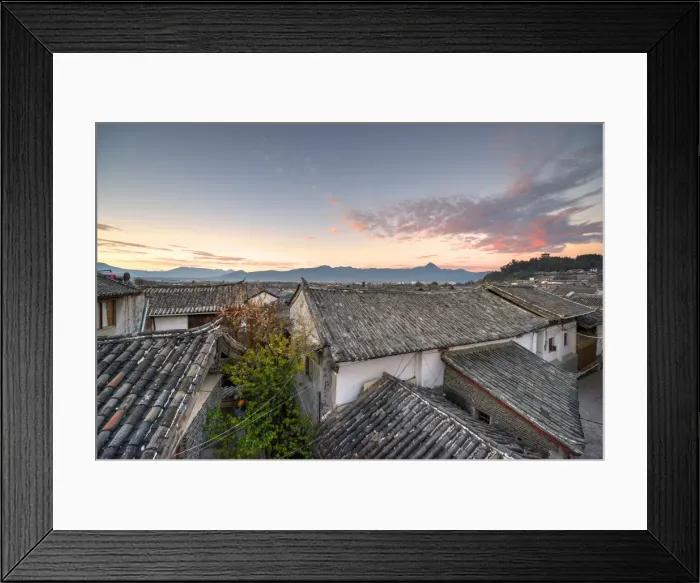 Framed Print : The sun is about to rise over the roofs and mountains of Lijiang Old Town, UNESCO World Heritage Site, Lijiang, Yunnan, China, Asia Framed Print : The sun is about to rise over the roofs and mountains of Lijiang Old Town, UNESCO World Heritage Site, Lijiang, Yunnan, China, Asia