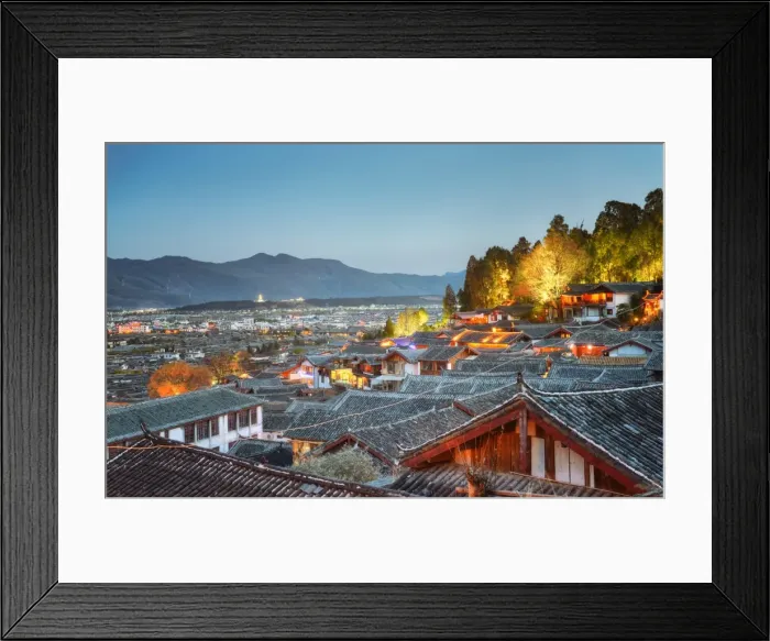Framed Print : The roofs of Lijiang Dayan, UNESCO World Heritage Site, with illuminated trees of Lion Hill at blue hour as seen from an elevated point of view, Yunnan, China, Asia Framed Print : The roofs of Lijiang Dayan, UNESCO World Heritage Site, with illuminated trees of Lion Hill at blue hour as seen from an elevated point of view, Yunnan, China, Asia