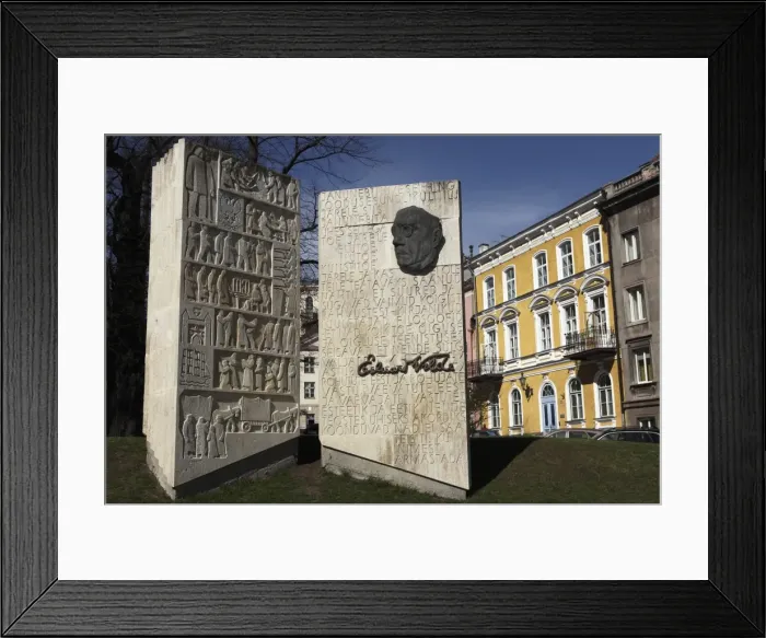 Framed Print : Monument to the Estonian author Eduard Vilde, in Tallinn, Estonia, Europe Framed Print : Monument to the Estonian author Eduard Vilde, in Tallinn, Estonia, Europe
