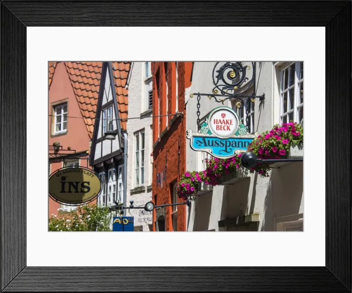 Framed Print : Little alleys in the old Schnoor quarter, Bremen, Germany, Europe Framed Print : Little alleys in the old Schnoor quarter, Bremen, Germany, Europe