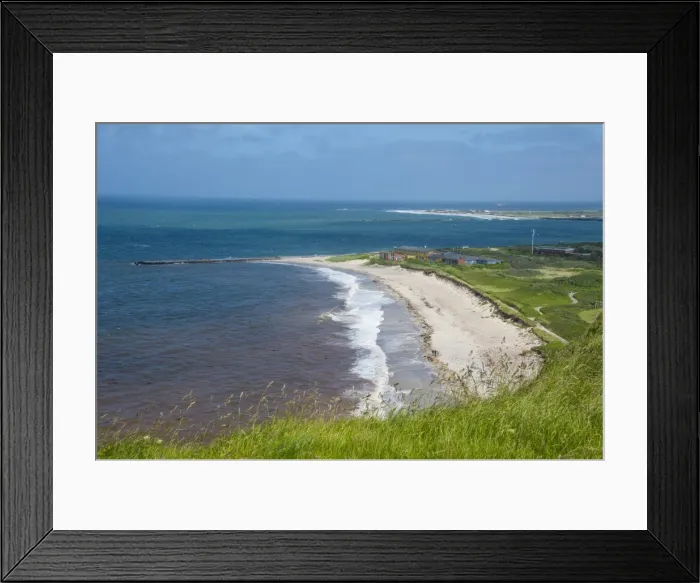 Framed Print : View over the long sandy beach of Heligoland, small German archipelago in the North Sea, Germany, Europe Framed Print : View over the long sandy beach of Heligoland, small German archipelago in the North Sea, Germany, Europe