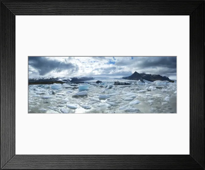 Framed Print : Panoramic view of Fjallsarlon, a glacial lake fed by Fjallsjokull at the south end of the Vatnajokull icecap showing icebergs floating on the surface of the lake, near Jokulsarlon, South Iceland, Iceland, Polar Regions Framed Print : Panoramic view of Fjallsarlon, a glacial lake fed by Fjallsjokull at the south end of the Vatnajokull icecap showing icebergs floating on the surface of the lake, near Jokulsarlon, South Iceland, Iceland, Polar Regions