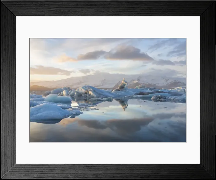 Framed Print : Winter sunset over Jokulsarlon, a glacial lagoon at the head of the Breidamerkurjokull Glacier on the edge of the Vatnajokull National Park, South Iceland, Iceland, Polar Regions Framed Print : Winter sunset over Jokulsarlon, a glacial lagoon at the head of the Breidamerkurjokull Glacier on the edge of the Vatnajokull National Park, South Iceland, Iceland, Polar Regions