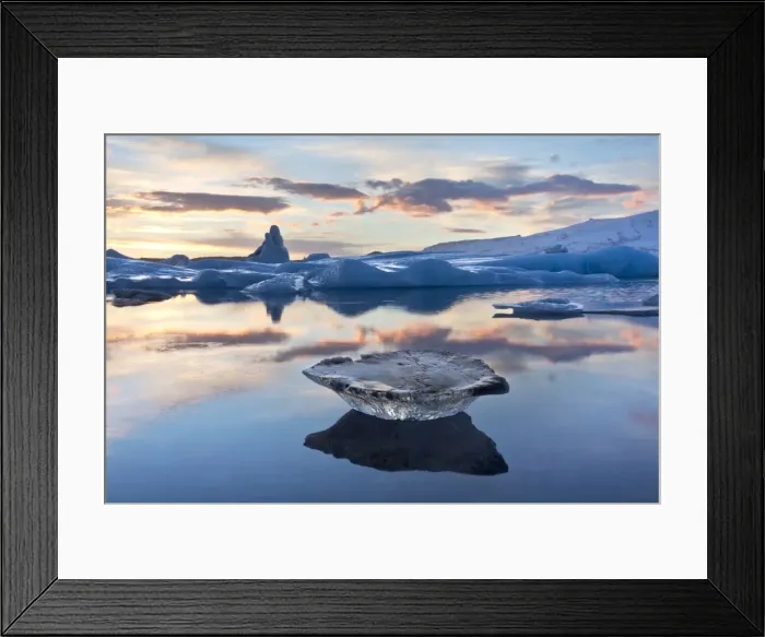 Framed Print : Winter sunset over Jokulsarlon, a glacial lagoon at the head of the Breidamerkurjokull Glacier on the edge of the Vatnajokull National Park, South Iceland, Iceland, Polar Regions Framed Print : Winter sunset over Jokulsarlon, a glacial lagoon at the head of the Breidamerkurjokull Glacier on the edge of the Vatnajokull National Park, South Iceland, Iceland, Polar Regions