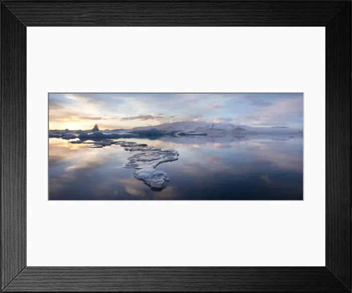 Framed Print : Panoramic view at sunset during winter over Jokulsarlon, a glacial lagoon at the head of the Breidamerkurjokull Glacier on the edge of the Vatnajokull National Park, South Iceland, Iceland, Polar Regions Framed Print : Panoramic view at sunset during winter over Jokulsarlon, a glacial lagoon at the head of the Breidamerkurjokull Glacier on the edge of the Vatnajokull National Park, South Iceland, Iceland, Polar Regions