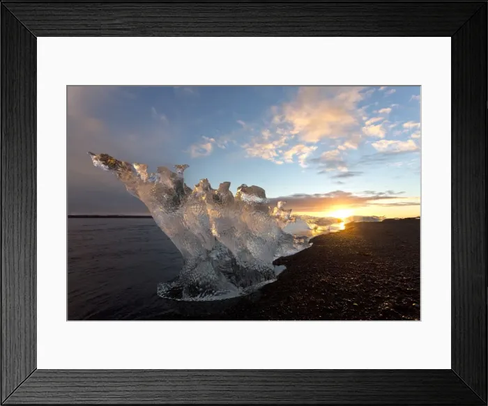 Framed Print : Icebergs at sunset on Jokulsa Beach, on the edge of the Vatnajokull National Park, South Iceland, Iceland, Polar Regions Framed Print : Icebergs at sunset on Jokulsa Beach, on the edge of the Vatnajokull National Park, South Iceland, Iceland, Polar Regions