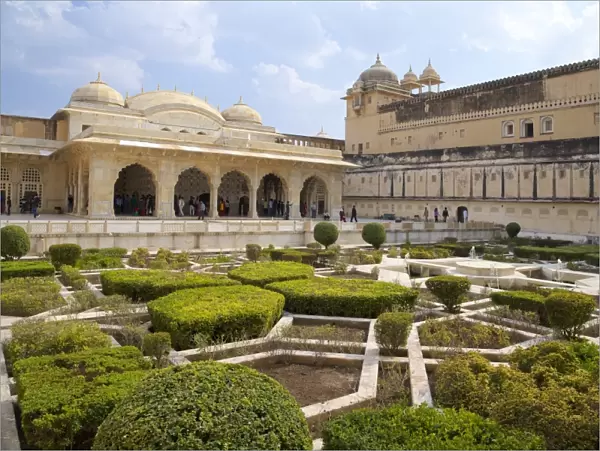 Gardens and Hall of Mirrors, Amber Fort Palace, Jaipur, Rajasthan, India, Asia