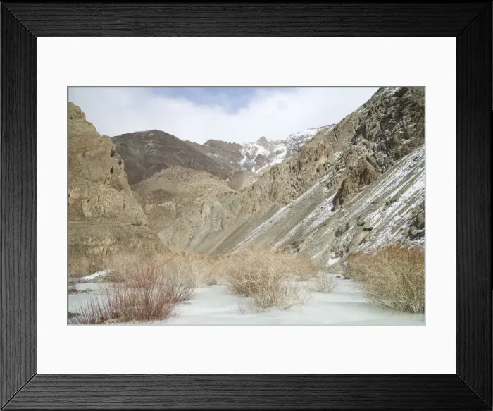 Framed Print : Frozen river in Rumbak Valley, Hemis National Park, Ladakh, India, Asia Framed Print : Frozen river in Rumbak Valley, Hemis National Park, Ladakh, India, Asia