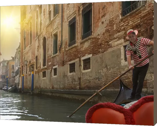 Gondolier, Venice, UNESCO World Heritage Site, Veneto, Italy, Europe