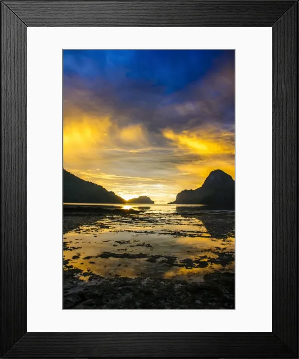 Framed Print : Dramatic sunset light over the bay of El Nido, Bacuit Archipelago, Palawan, Philippines, Southeast Asia, Asia Framed Print : Dramatic sunset light over the bay of El Nido, Bacuit Archipelago, Palawan, Philippines, Southeast Asia, Asia