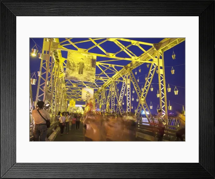 Framed Print : Art exhibition on Trang Tien Bridge, Hue, Thua Thien-Hue, Vietnam, Indochina, Southeast Asia, Asia Framed Print : Art exhibition on Trang Tien Bridge, Hue, Thua Thien-Hue, Vietnam, Indochina, Southeast Asia, Asia