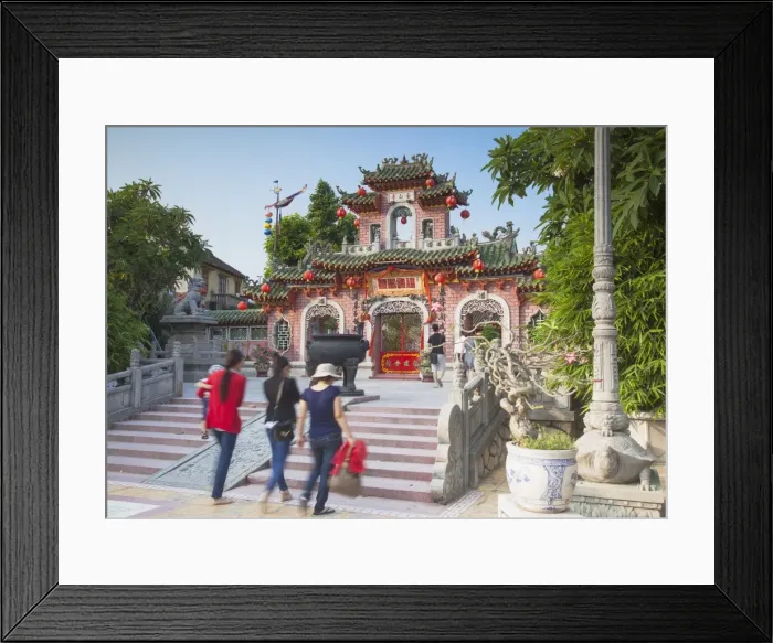 Framed Print : Tourists at Phouc Kien Assembly Hall, Hoi An, UNESCO World Heritage Site, Quang Nam, Vietnam, Indochina, Southeast Asia, Asia