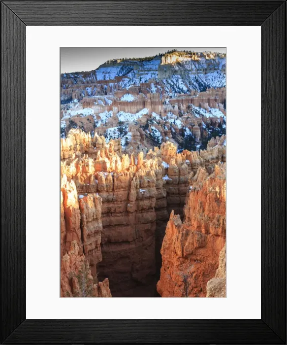 Framed Print : Hoodoos lit by late afternoon sun with snow, from Rim Trail near Sunset Point, Bryce Canyon National Park, Utah, United States of America, North America Framed Print : Hoodoos lit by late afternoon sun with snow, from Rim Trail near Sunset Point, Bryce Canyon National Park, Utah, United States of America, North America