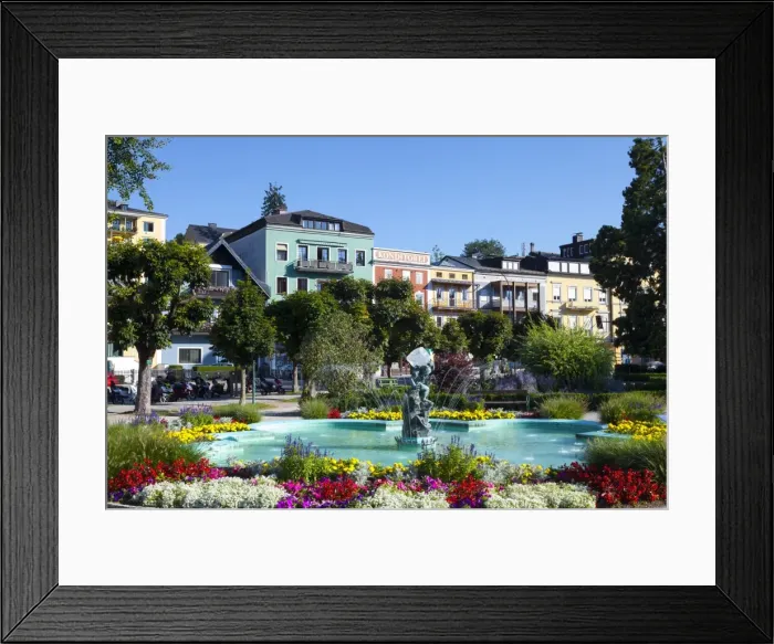Framed Print : Central Gmunden, Salzkammergut, Upper Austria, Austria Framed Print : Central Gmunden, Salzkammergut, Upper Austria, Austria