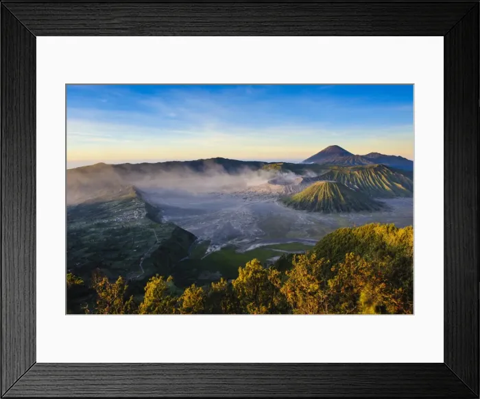 Framed Print : Mount Bromo volcanic crater at sunrise, Bromo Tengger Semeru National Park, Java, Indonesia, Southeast Asia, Asia Framed Print : Mount Bromo volcanic crater at sunrise, Bromo Tengger Semeru National Park, Java, Indonesia, Southeast Asia, Asia