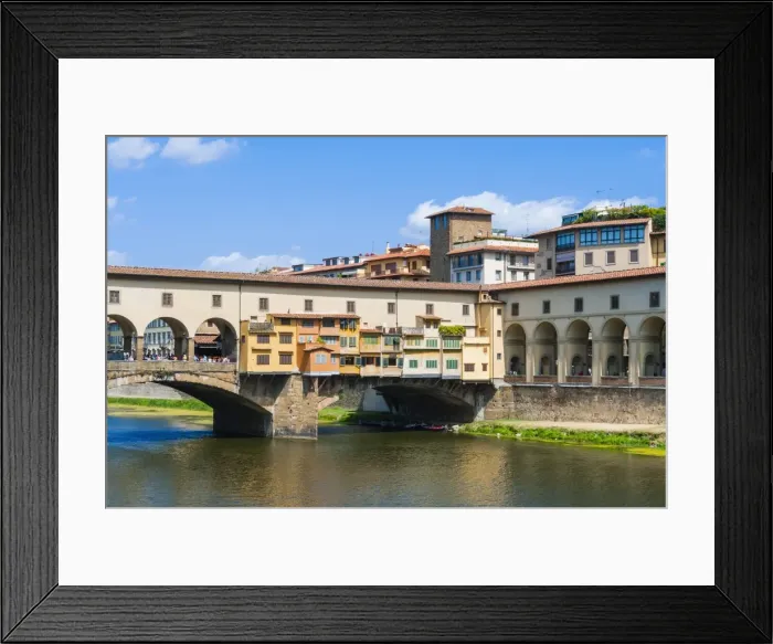 Framed Print : The Vasari Corridor, Ponte Vecchio and River Arno, Florence (Firenze), UNESCO World Heritage Site, Tuscany, Italy, Europe Framed Print : The Vasari Corridor, Ponte Vecchio and River Arno, Florence (Firenze), UNESCO World Heritage Site, Tuscany, Italy, Europe