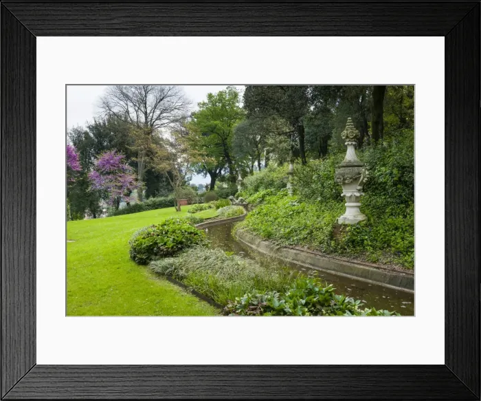 Framed Print : Dragon Fountain, Giardino Bardini, Florence (Firenze), UNESCO World Heritage Site, Tuscany, Italy, Europe Framed Print : Dragon Fountain, Giardino Bardini, Florence (Firenze), UNESCO World Heritage Site, Tuscany, Italy, Europe