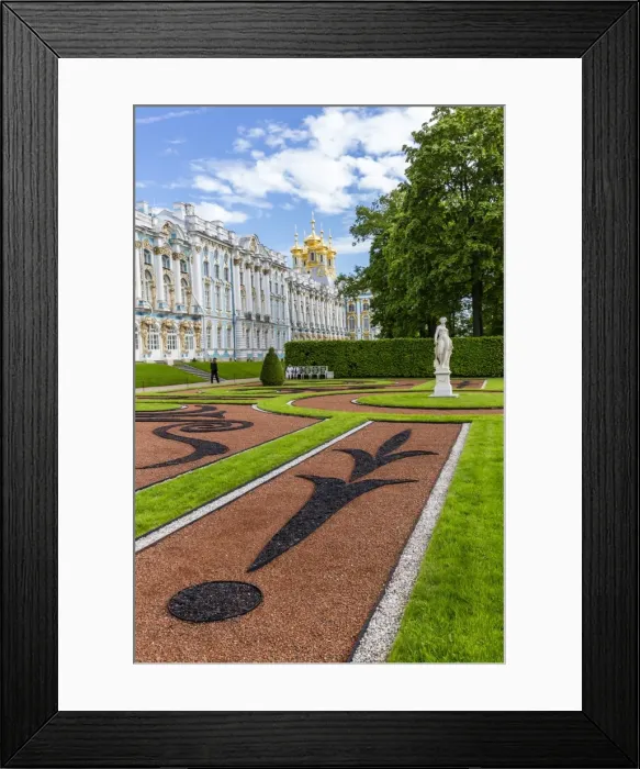 Framed Print : View of the French-style formal gardens at the Catherine Palace, Tsarskoe Selo, St. Petersburg, Russia, Europe Framed Print : View of the French-style formal gardens at the Catherine Palace, Tsarskoe Selo, St. Petersburg, Russia, Europe