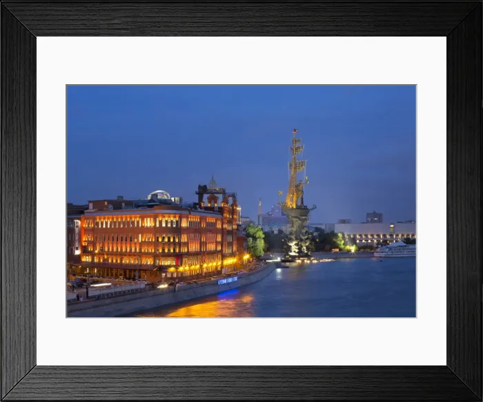Framed Print : Peter The Great Statue and River Moskva at night, Moscow, Russia, Europe Framed Print : Peter The Great Statue and River Moskva at night, Moscow, Russia, Europe