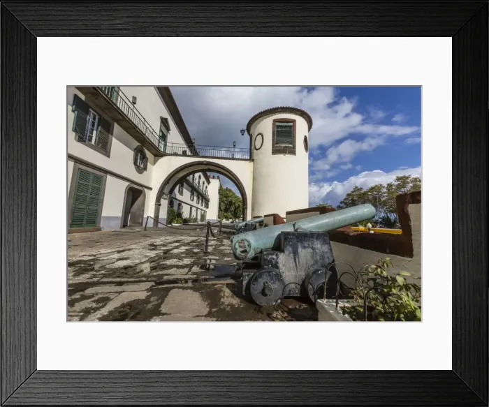 Framed Print : Cannon at the Palacio de Sao Lourenco in the heart of the city of Funchal, Madeira, Portugal, Europe Framed Print : Cannon at the Palacio de Sao Lourenco in the heart of the city of Funchal, Madeira, Portugal, Europe