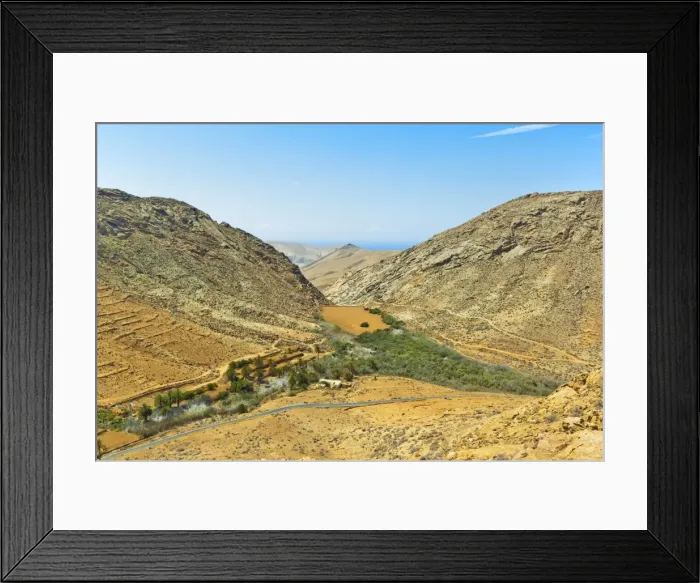 Framed Print : Penitas Ravine with dam and lake, popular hike in the eastern highlands, Vega de Rio Palmas, Fuerteventura, Canary Islands, Spain, Atlantic, Europe Framed Print : Penitas Ravine with dam and lake, popular hike in the eastern highlands, Vega de Rio Palmas, Fuerteventura, Canary Islands, Spain, Atlantic, Europe