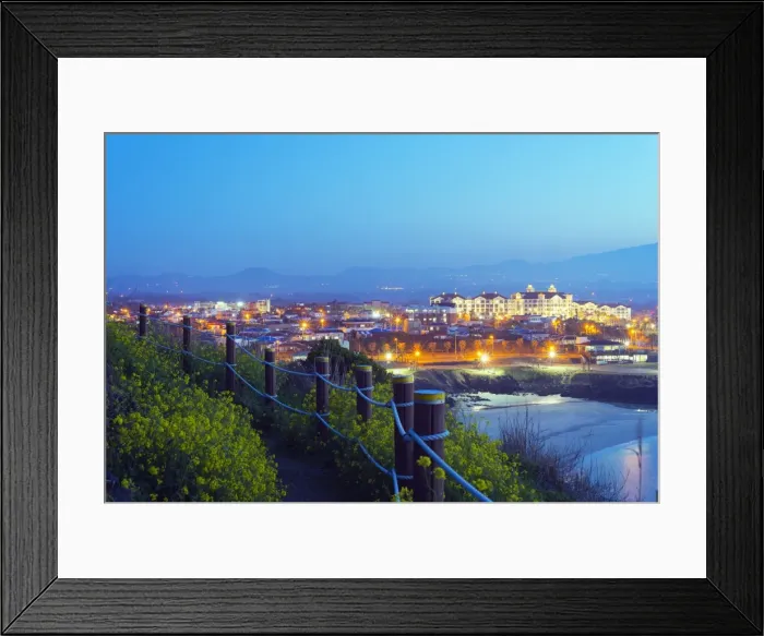 Framed Print : Coastal scenery at Gimnyeong Seongsegi beach resort, Jeju Island, South Korea, Asia